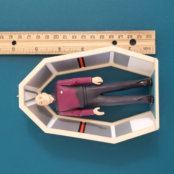 HALLMARK Star Trek-The Next Generation Captain Jean-Luc Picard  NIB 1995 - Picture 6 of 12